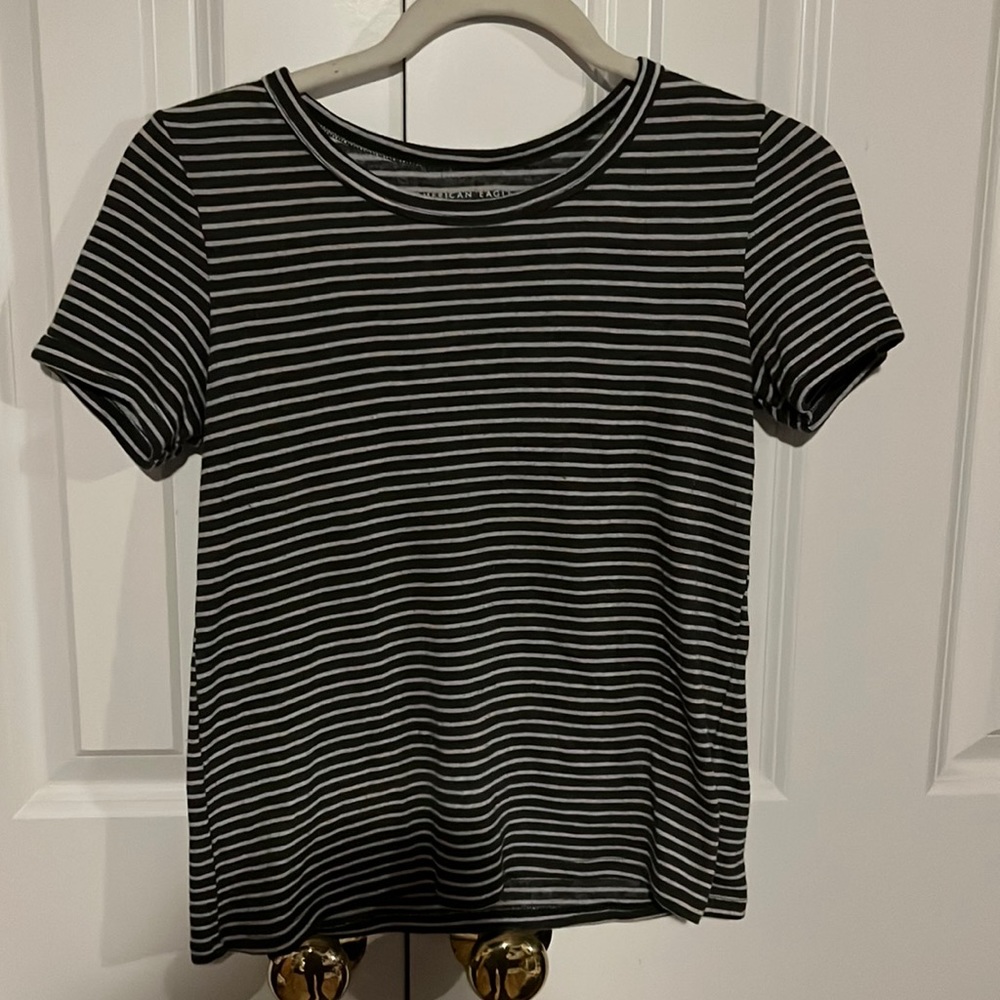 T-shirt, Size XS, From American Eagle